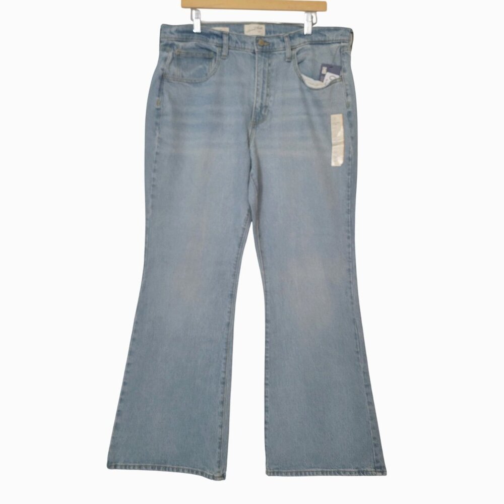 Universal Thread High Rise Flare Light Wash Denim Jeans 16/R